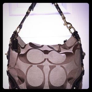 Signature Coach Carly Sac Shoulder Bag Tote 10619